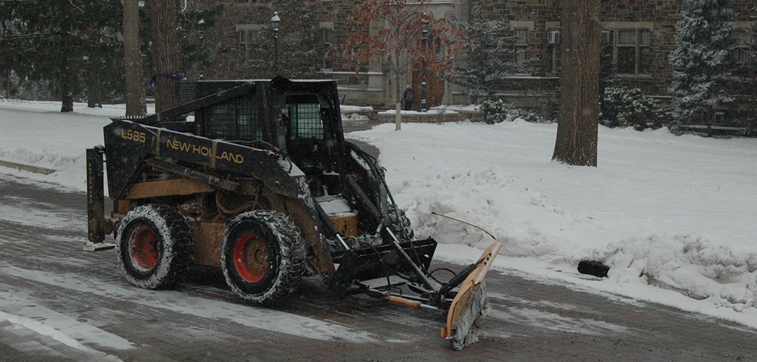 Lehigh attempts to avoid closing campus by preparing for winter weather