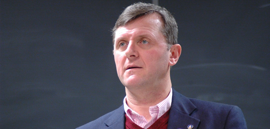 Retired CIA officer shares agency experiences with Lehigh students