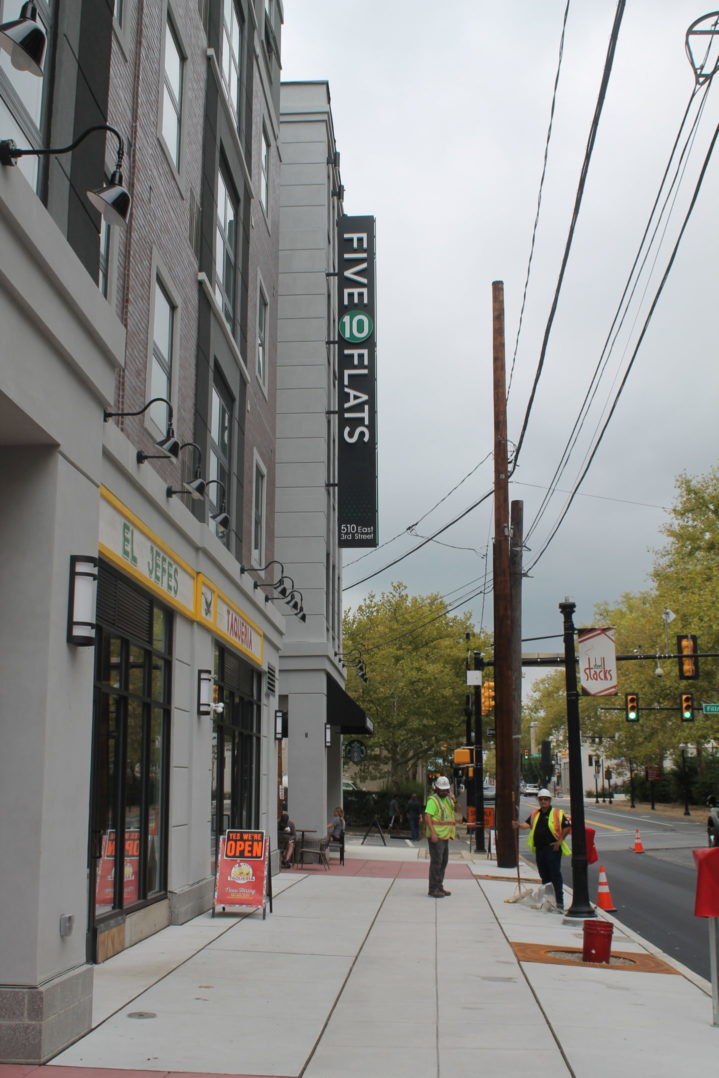 ICE searches near Five 10 Flats building in immigration investigation