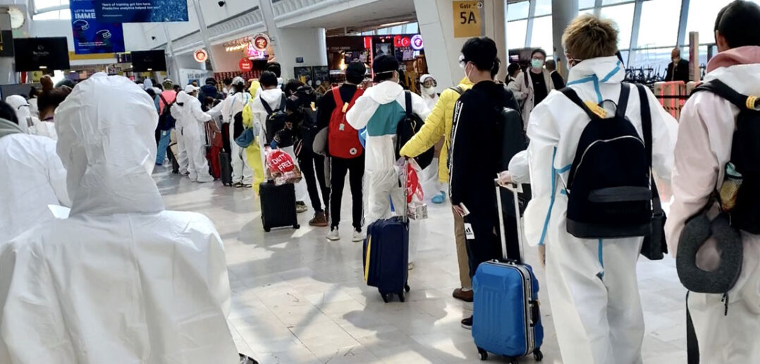 Students discuss Thanksgiving plans and concerns