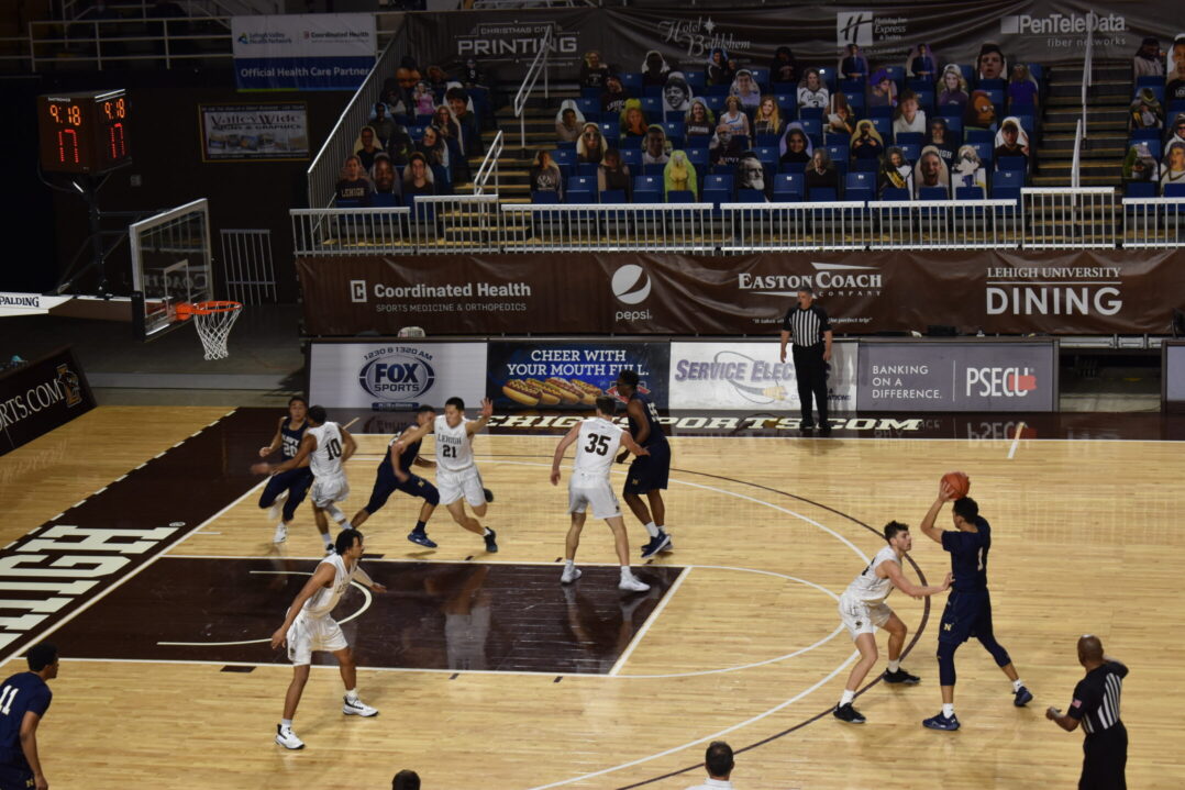 Lehigh men’s basketball falls to Navy in first game of weekend series