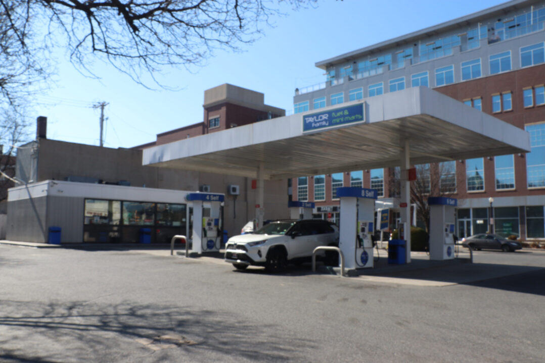 Gas Prices Rise In Lehigh Valley The Brown And White Gas Prices Rise In Lehigh Valley The Brown And White
