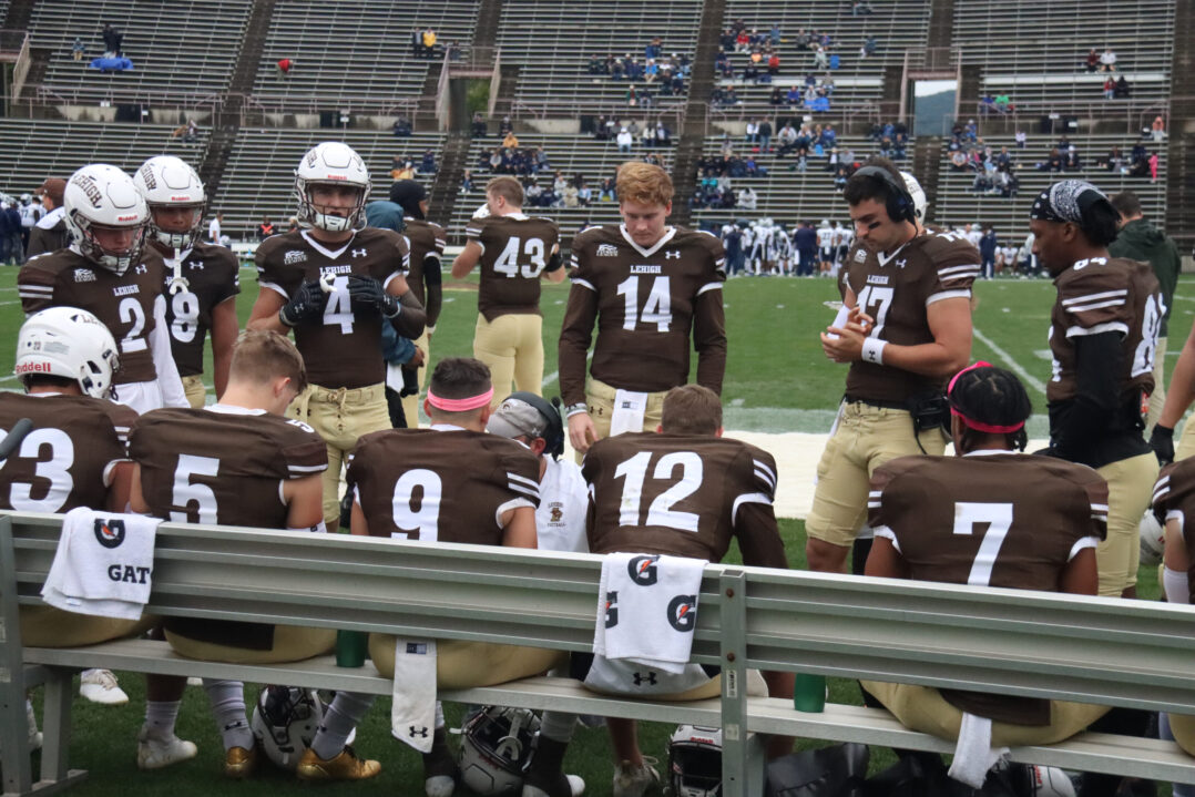 Lehigh drops third straight game against Monmouth, falls to 1-4