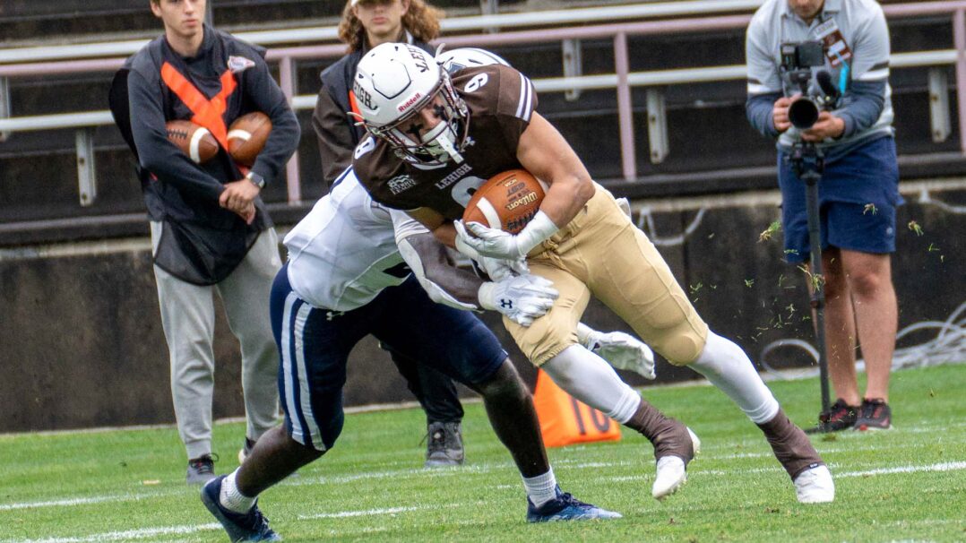 Freshman wide receiver follows in accomplished football-family’s footsteps