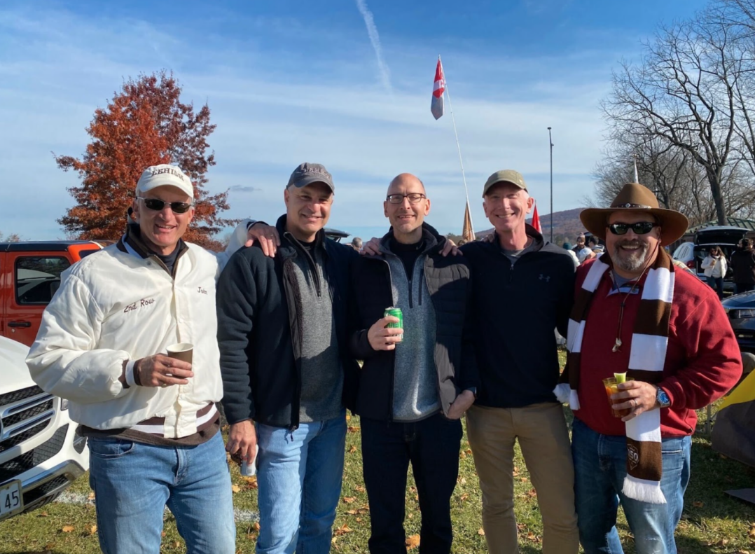 Alumni celebrate Le-Laf by reconnecting with loved ones