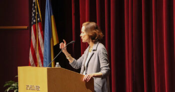 Discussing disinformation, democracy: Anne Applebaum delivers the 2023 Kenner Lecture