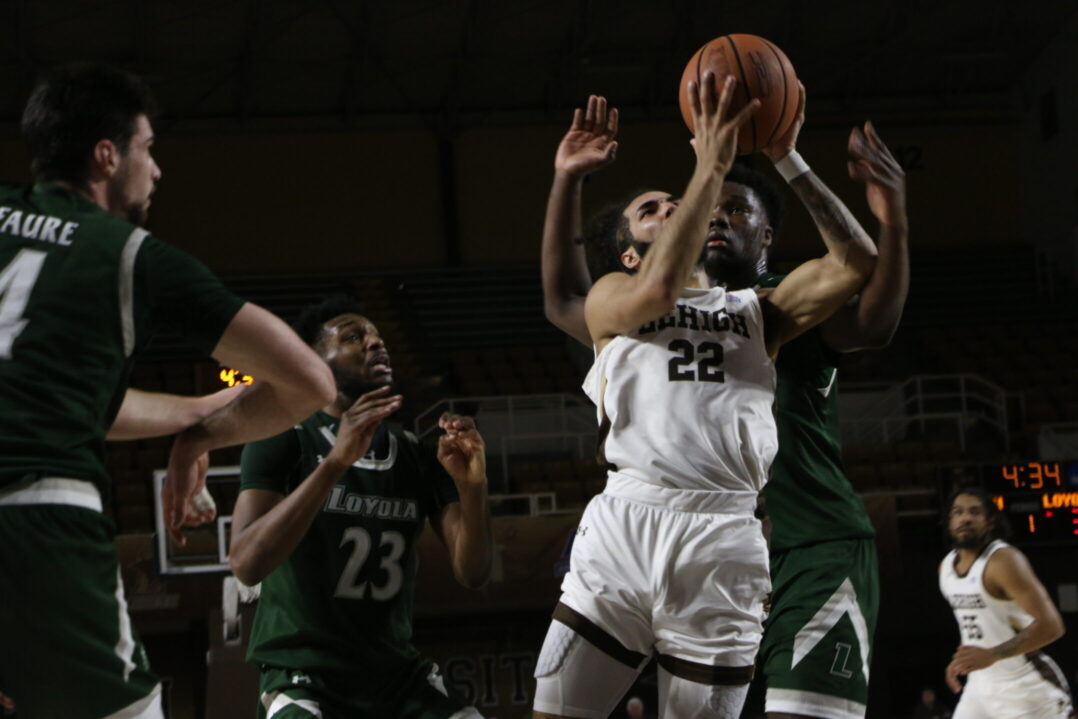 Lehigh men’s basketball defeats Loyola (Md.) to grab third straight win