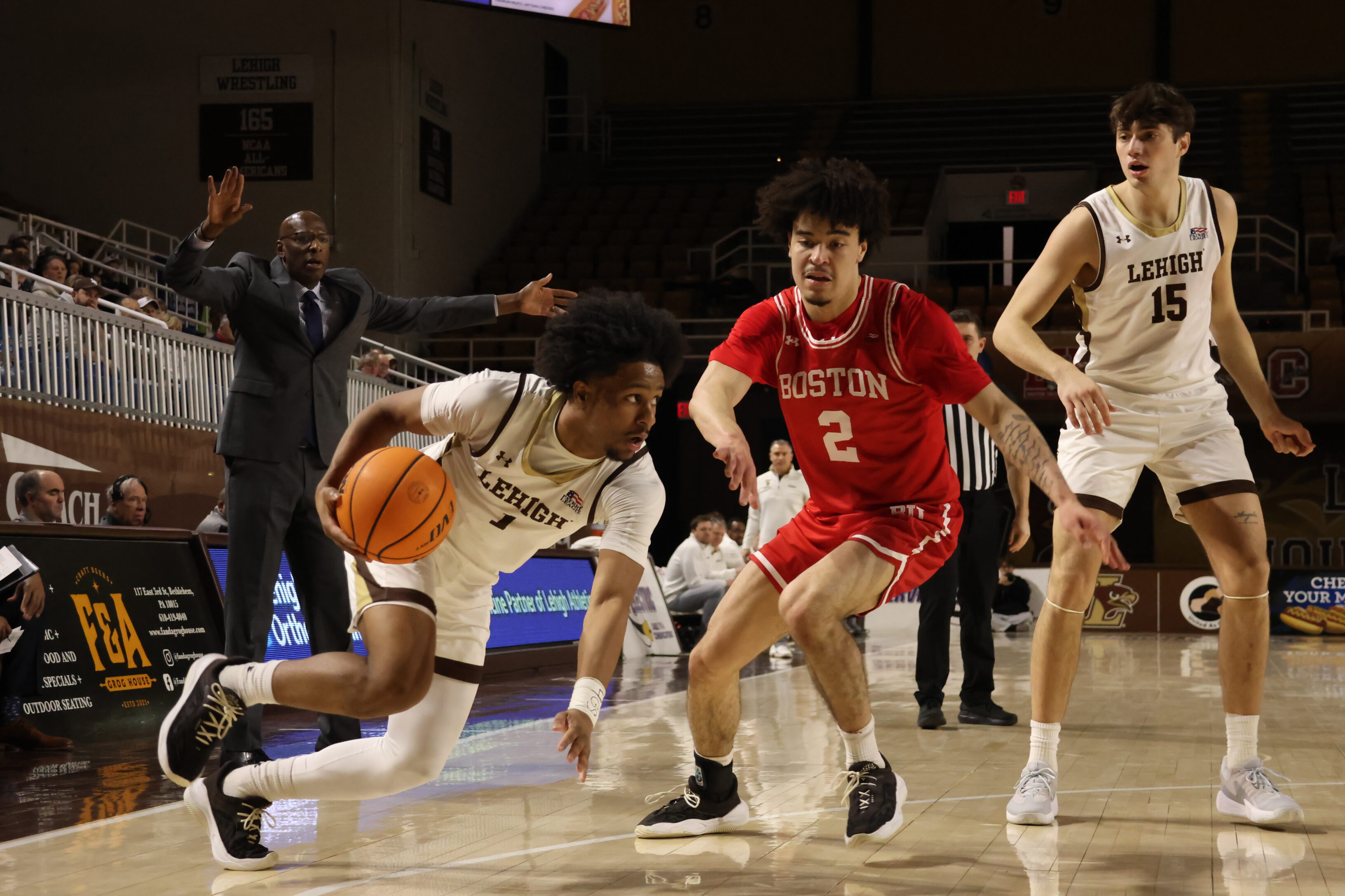 Lehigh men’s basketball rallies from a 13-point deficit to defeat Boston 70-67
