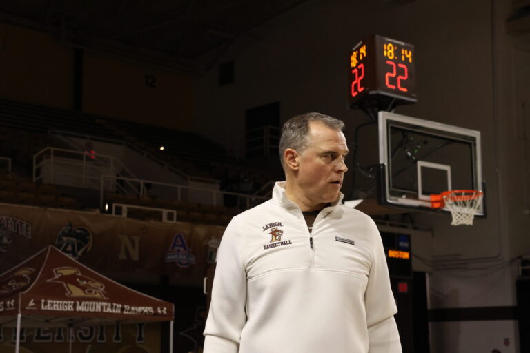 Lehigh men’s basketball coach Brett Reed hits 300 career wins