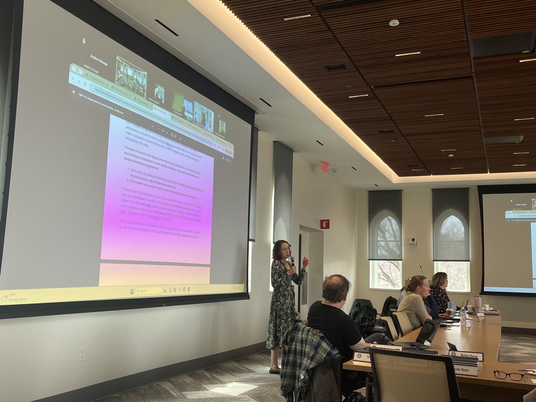 Faculty Senate discusses campus climate, building access policies