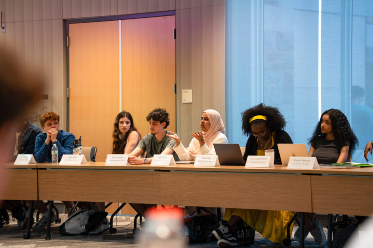 Student Senate votes no to change constitution at last meeting