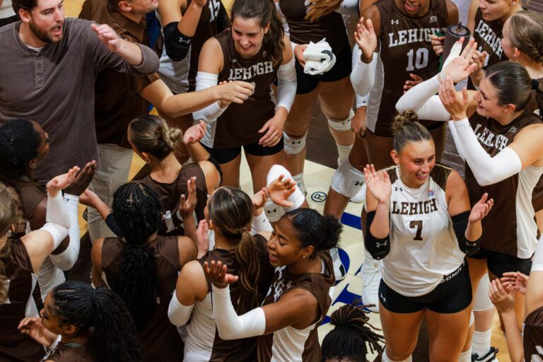 Upperclassmen lead Lehigh volleyball into conference play